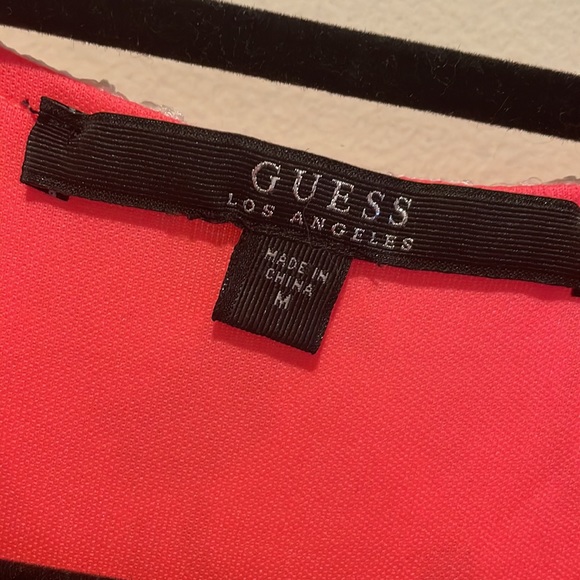 Guess size medium crop top - Picture 3 of 3